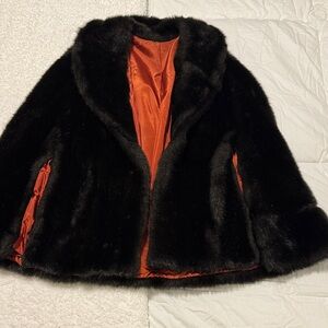 Elegant Brownish/Black Faux Fur Cape